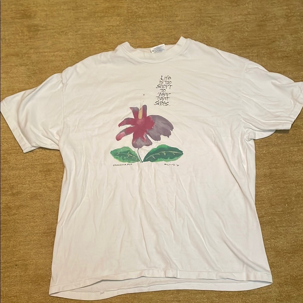 Vintage cotton Hanes T-Shirt with Graphic Text and flower